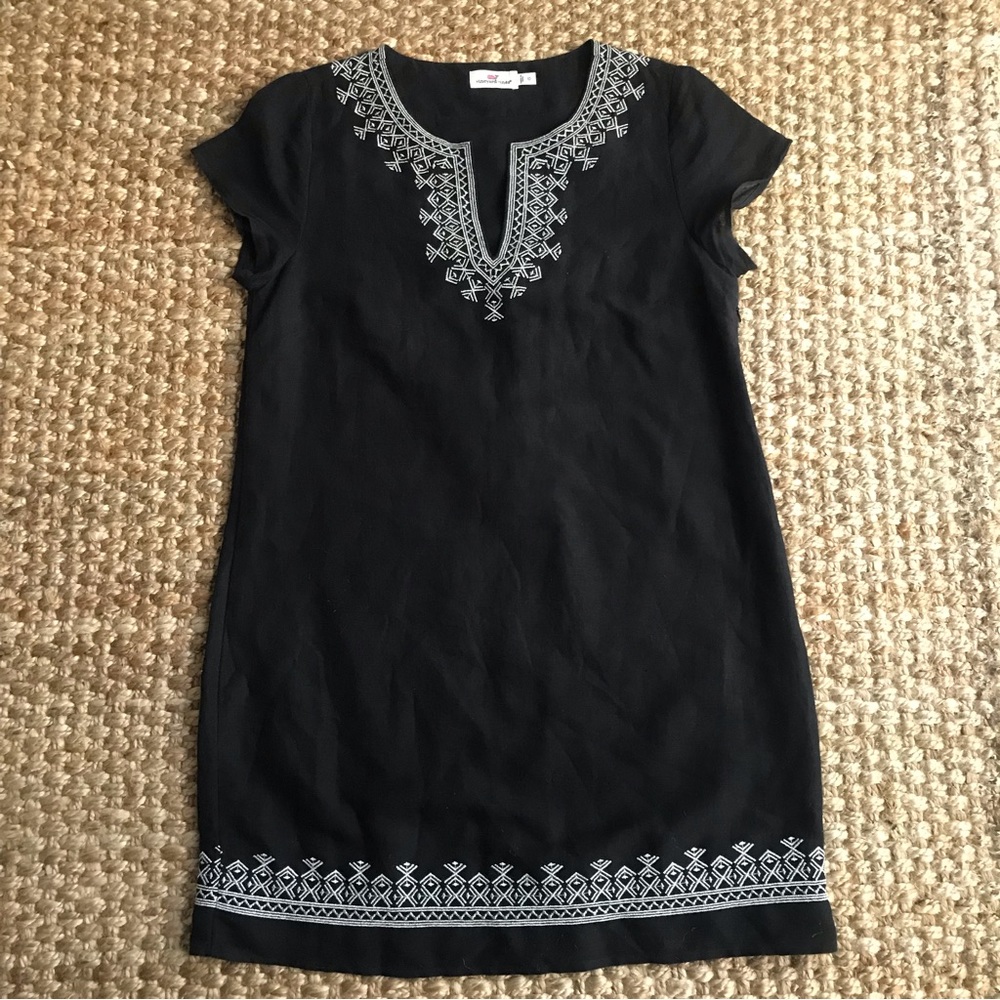 Vineyard Vines Embroidered Shift Dress